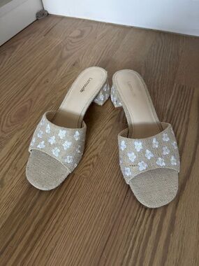 Larroudé Briggite Floral Embroidered Slide Mules